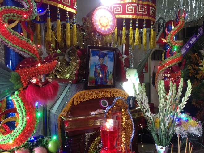 Di ảnh của bé Dũng xấu số.