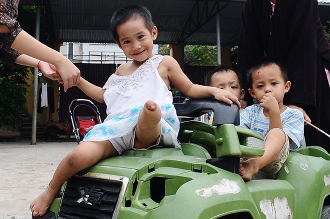 Hay de tieng chuong chua ngan vang trong tam hon moi nguoi hinh anh