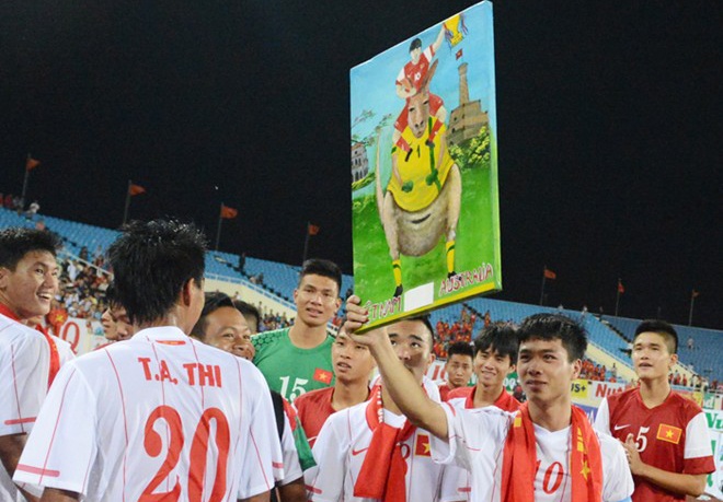 Cong Phuong bi trach oan khi cam tranh biem hoa an mung hinh anh