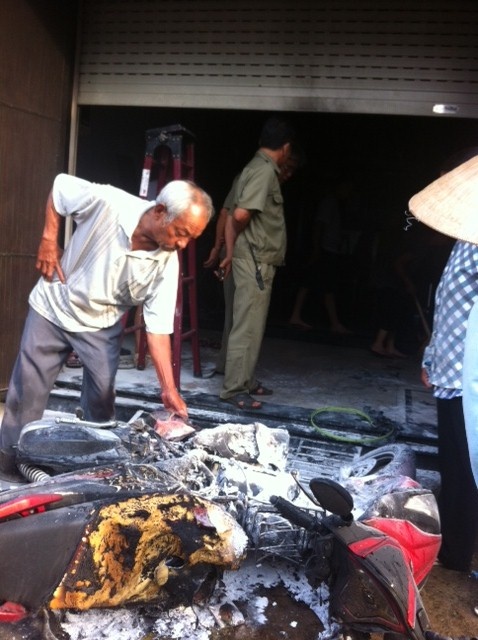 Người chú đã giúp đỡ gia đình hàng xóm anh Thông.