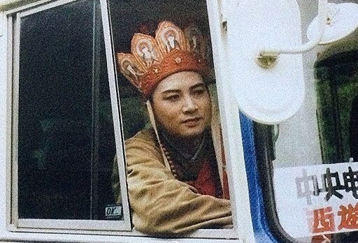 Hau truong vui nhon cua dan sao 'Tay du ky 1982' (P2) hinh anh