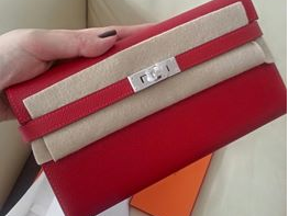 Chi hon 60 trieu mua vi xach tay qua mang, ruoc buc dau nam hinh anh