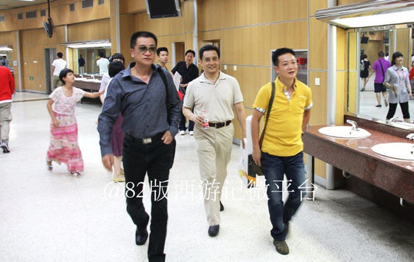 Lâm Chí Khiêm, Vương Bá Chiêu, Dương Bân trong lần gặp mặt phát sóng tháng 9 năm 2013, còn có mặt Lục Tiểu Linh Đồng, Uông Việt, Trì Trọng Thụy, Mã Đức Hoa, Tả Đại Phân, Ngải Kim Mai, Trương Thanh, Châu Long Quảng, An Vân Vũ, Mã Linh,...ca sĩ Ngô Tĩnh, Hồ Dần Dần.