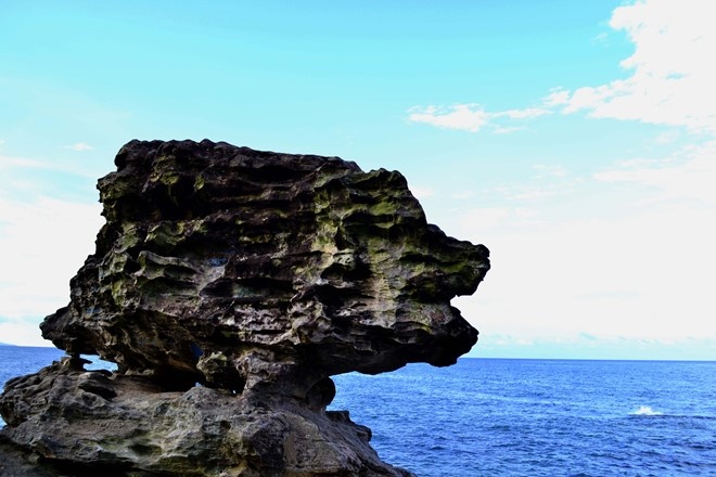 Dinh Cau - bieu tuong du lich cua Dao Ngoc hinh anh