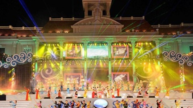 Le khai mac Festival bien Nha Trang truc tiep tren VTV1 hinh anh