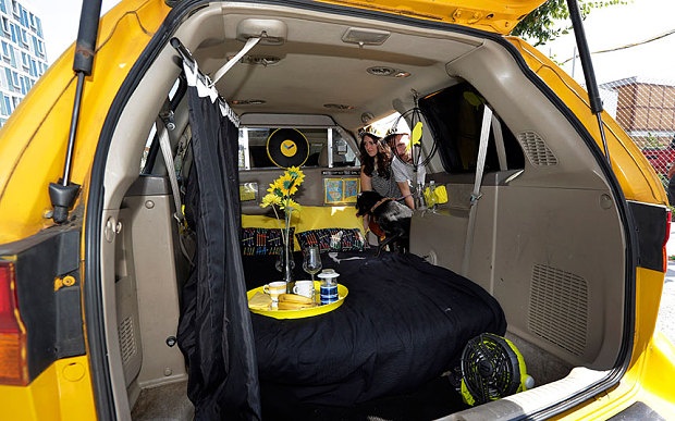 Khach san taxi doc dao tai My hinh anh