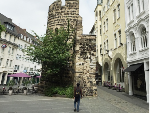 Nhung thanh pho co ben bo song Rhine hinh anh