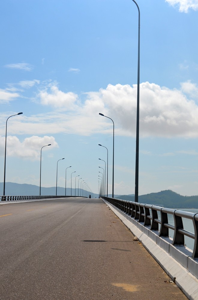 Cầu Nhơn Hội.