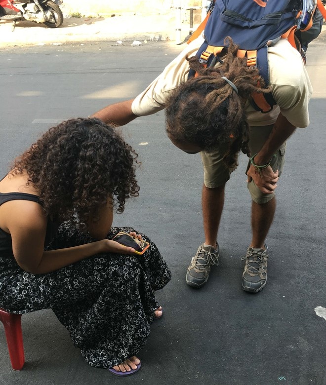 Du khach bi cuop o Sai Gon anh 1