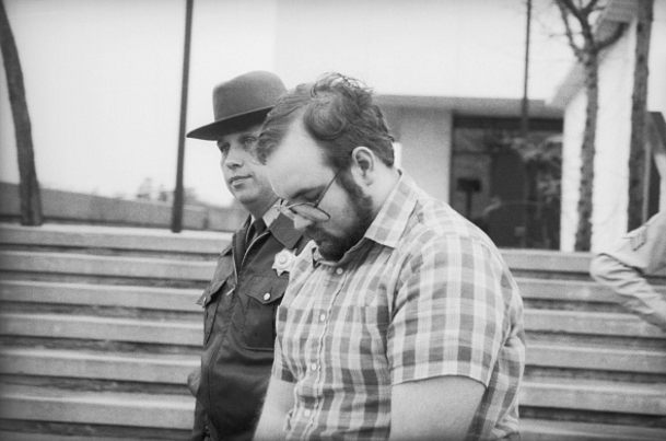 Y ta nguoi My ham hai benh nhan roi gia lam nguoi tot hinh anh