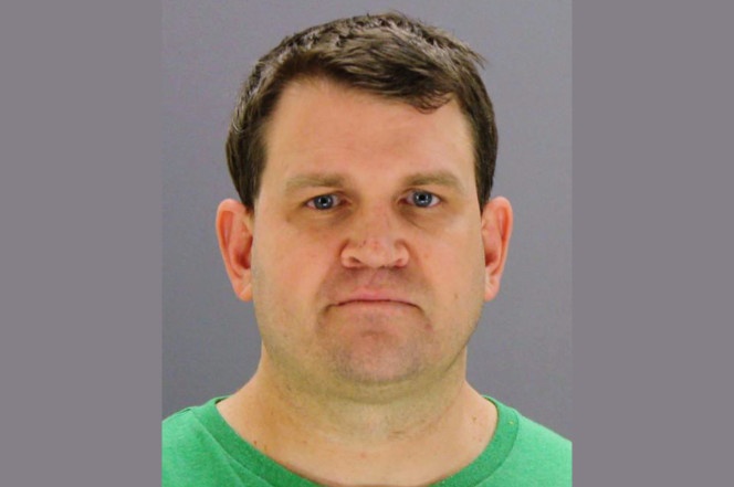 Bac si nguoi My mang an chung than vi lam chet benh nhan hinh anh