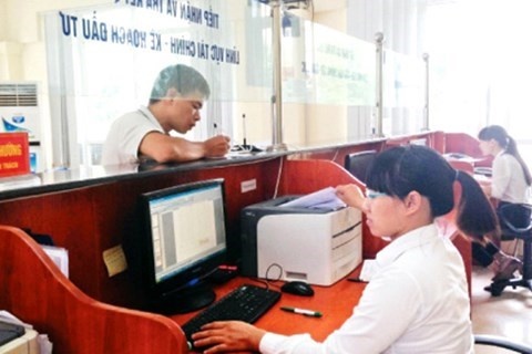 Tu 10/3: 39 so nganh, quan huyen Ha Noi lam viec sang thu 7 hinh anh