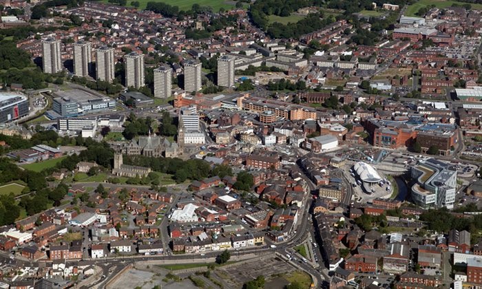 Luat cam chui bay o Anh anh 1