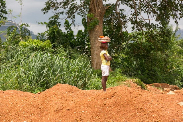 Dao vang trai phep o Ghana anh 9