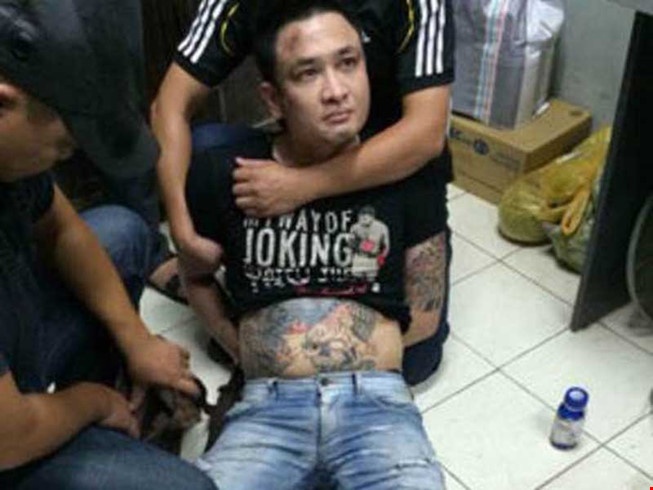 Giang ho Duc 'Co Le' bi dam chet khi tri benh tam than hinh anh
