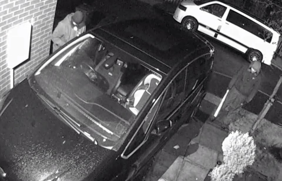 Man trom oto chua day 60 giay o Anh hinh anh