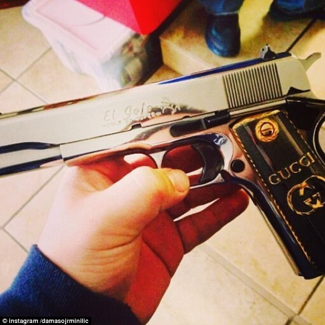 Con trai trum ma tuy Mexico anh 6