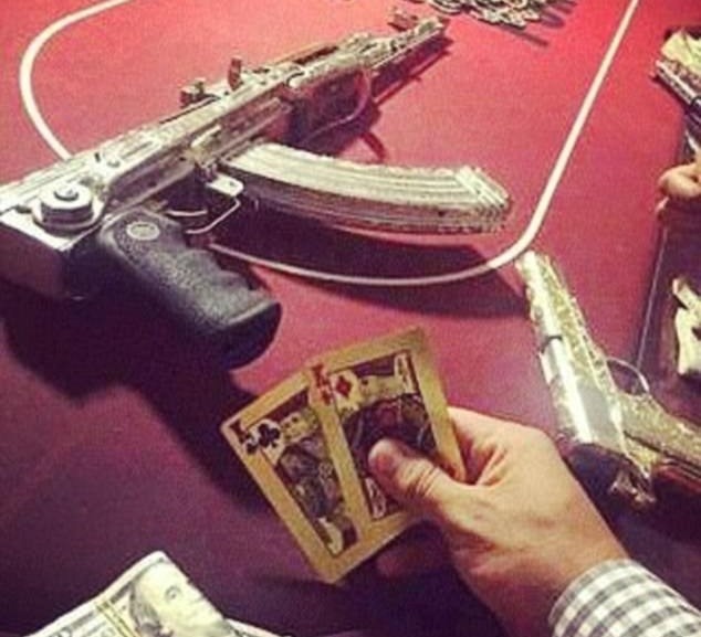 Con trai trum ma tuy Mexico anh 2