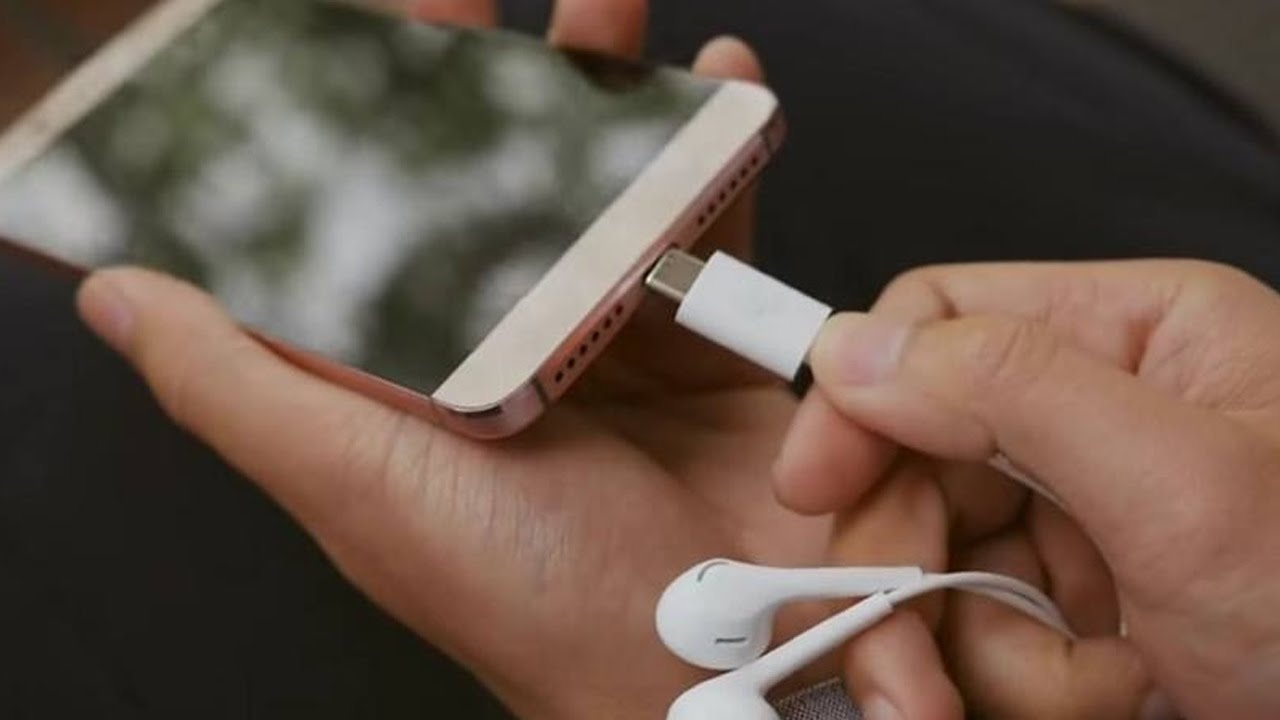 Hung thu nguoi Anh dam chet ban cung phong tu viec bat nhac to hinh anh