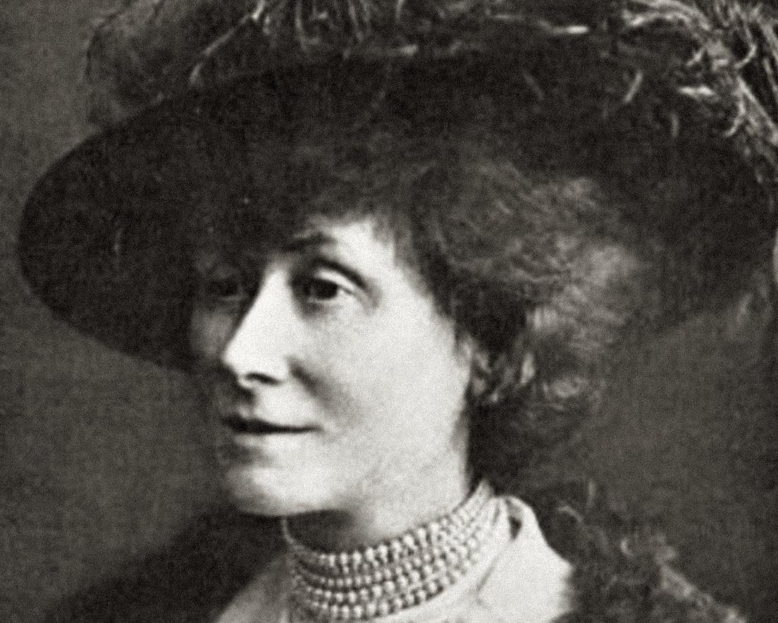 Cai chet kho hieu cua nguoi phu nu Anh sau tin nhan nac danh hinh anh