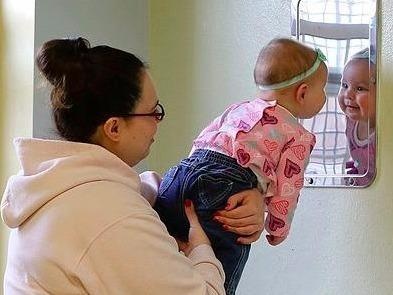 Cuoc song cua nhung dua tre sinh ra trong nha tu o Argentina hinh anh