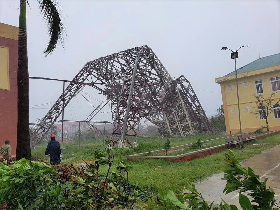 Thiet hai sau bao so 10 anh 1