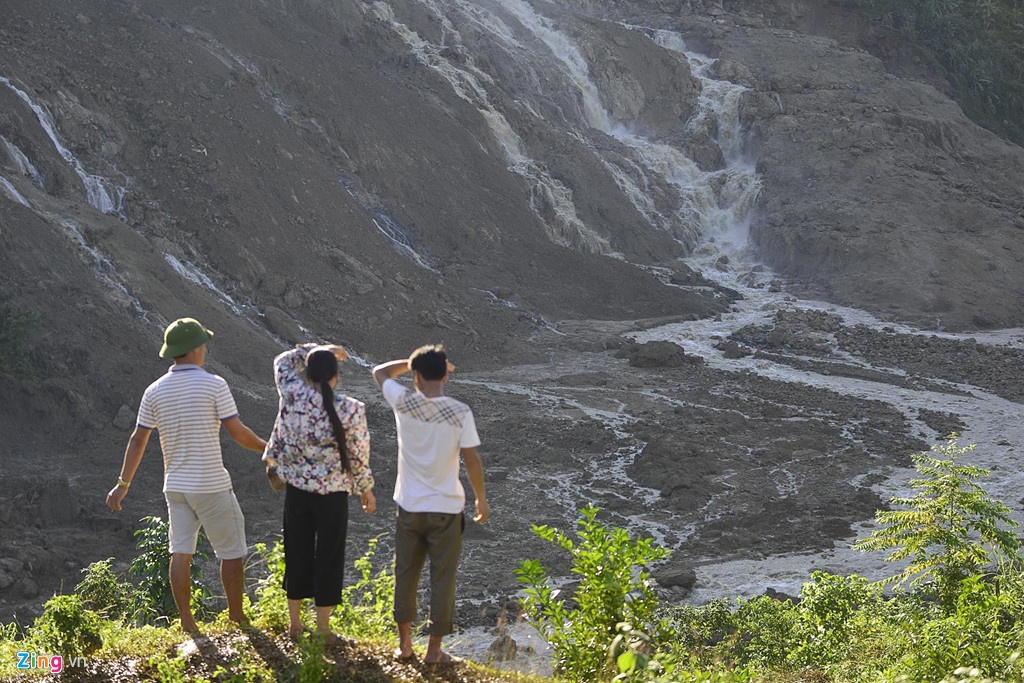 Thiet hai sau mua lu anh 2