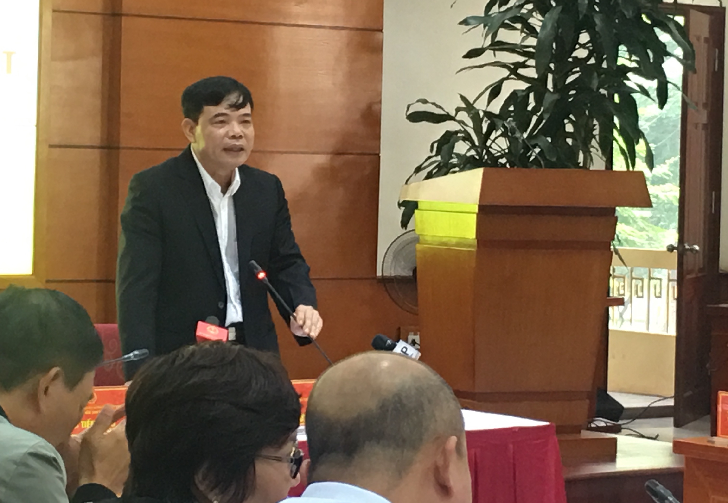 Hang hoa kiem tra chong cheo nhieu Bo anh 2