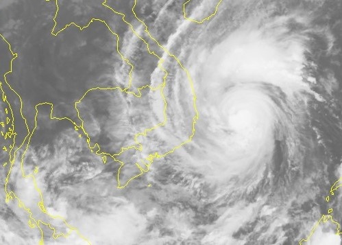 Bao so 12 tren Bien Dong anh 2