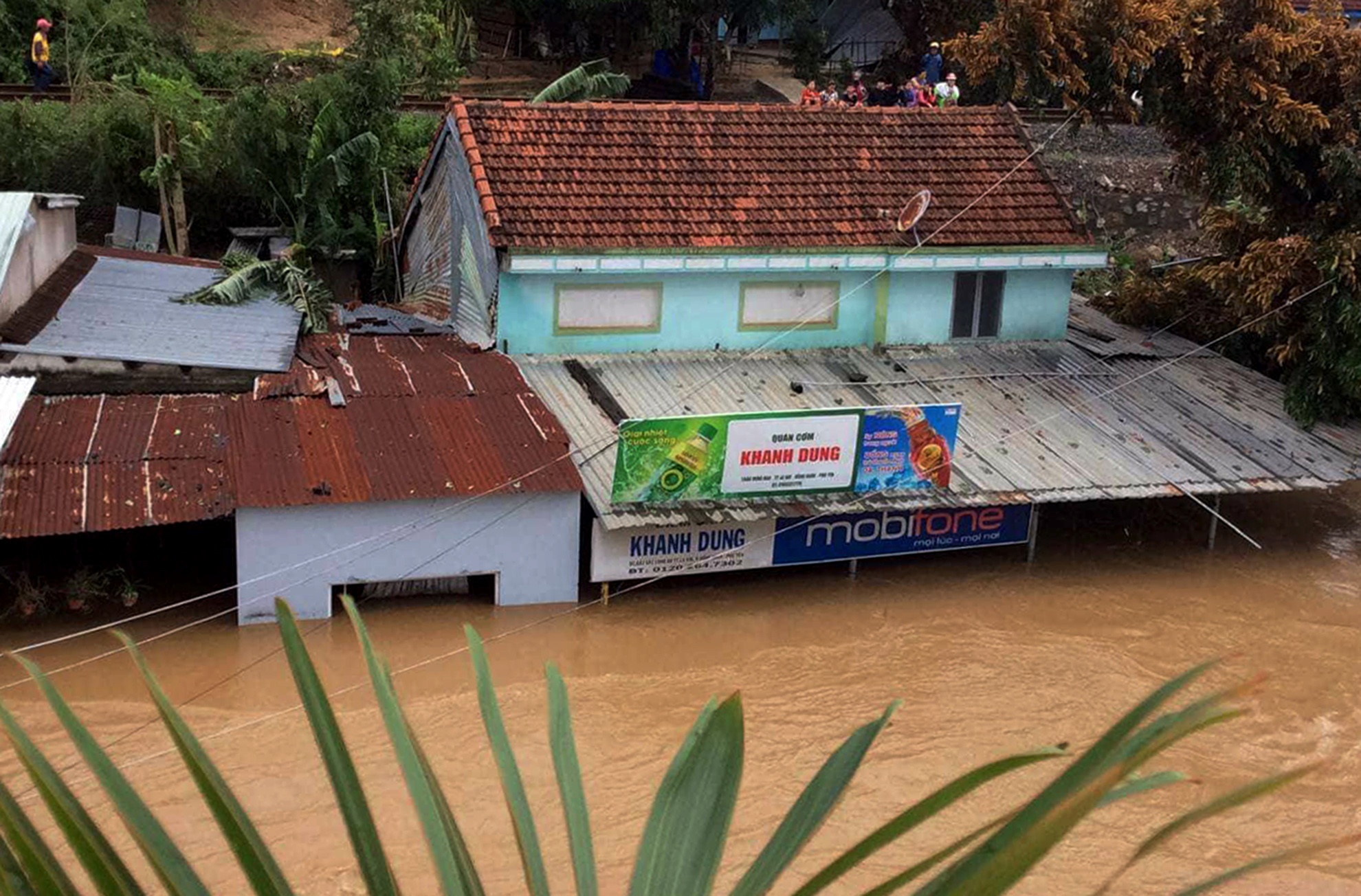 Cơn bão số 12 suy yếu ảnh 3 Con bao so 12 suy yeu anh 3