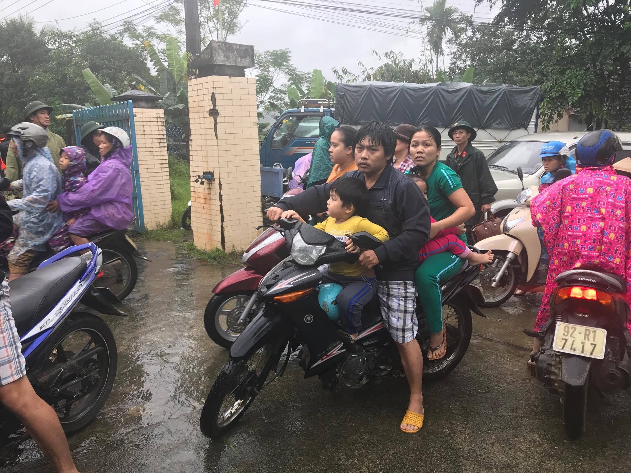 Bac tin vo thuy dien song Tranh hinh anh