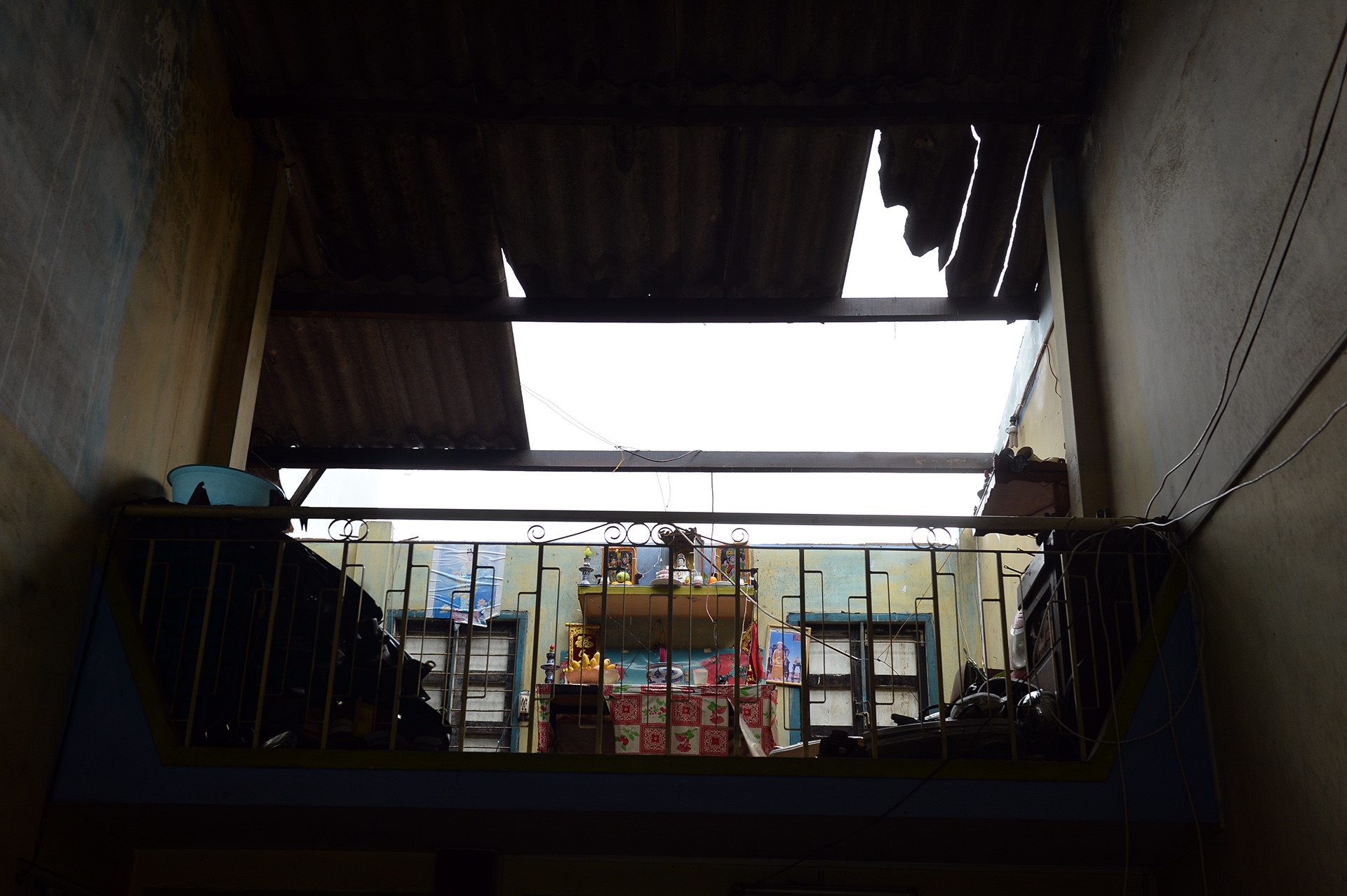 Ứng phó với ngập lụt sau bão số 12 ảnh 2 Ung pho voi ngap lut sau bao so 12 anh 2