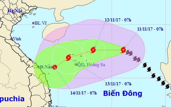 Bao so 13 di chuyen cham lai, doi huong hinh anh
