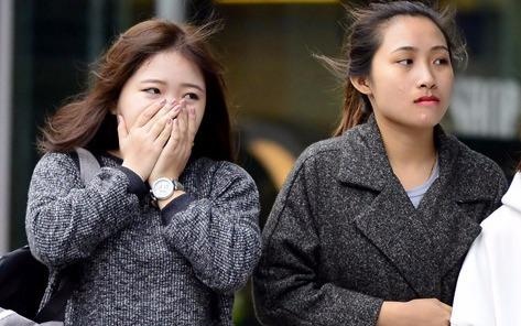 Bao so 13 tan tren bien, mien Bac don khong khi lanh hinh anh