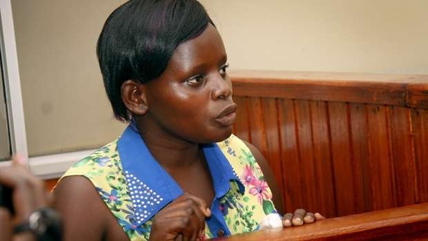 Người giúp việc hành hạ trẻ sơ sinh ảnh 3 Nguoi giup viec hanh ha tre so sinh anh 3