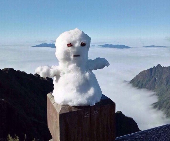 Suong muoi xuat hien o dinh Fansipan hinh anh