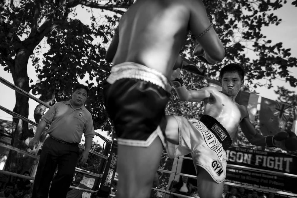 Pham nhan dau vo trong nha tu anh 9