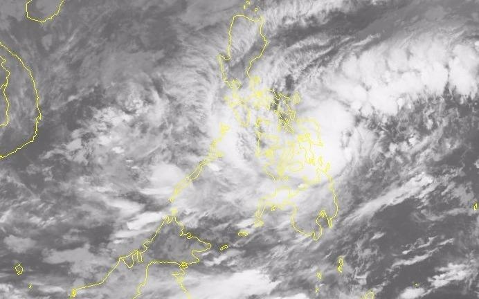 Bao Kai-tak ap sat Bien Dong hinh anh