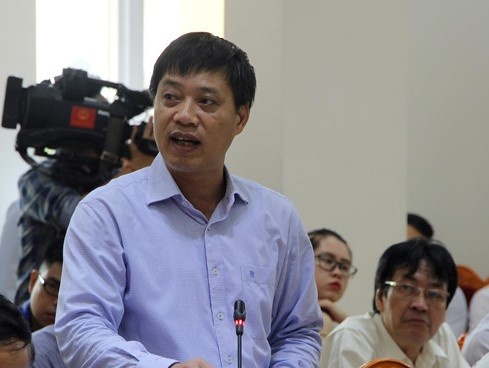 Bao Tembin tren Bien Dong anh 1