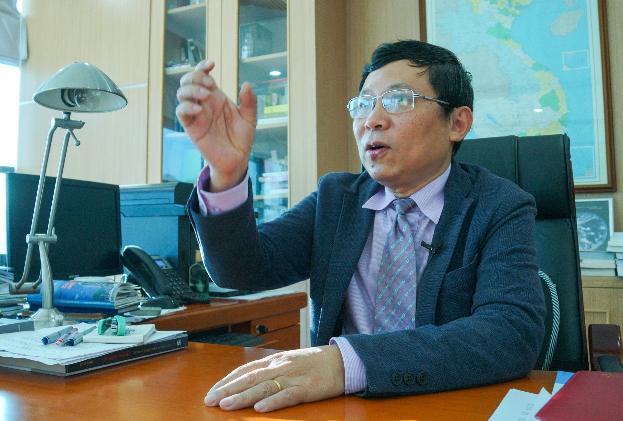 Chuyen gia khi tuong noi ve cong tac ung pho thien tai hinh anh