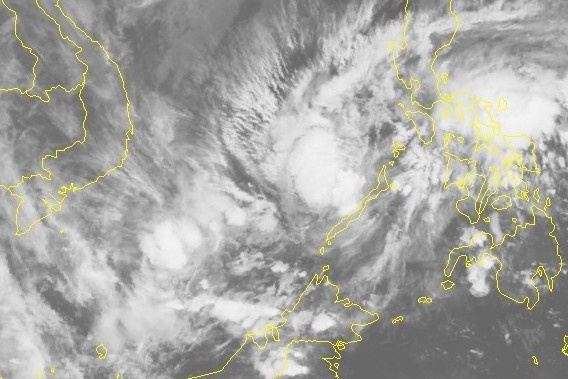 Ap thap nhiet doi Bien Dong anh 2