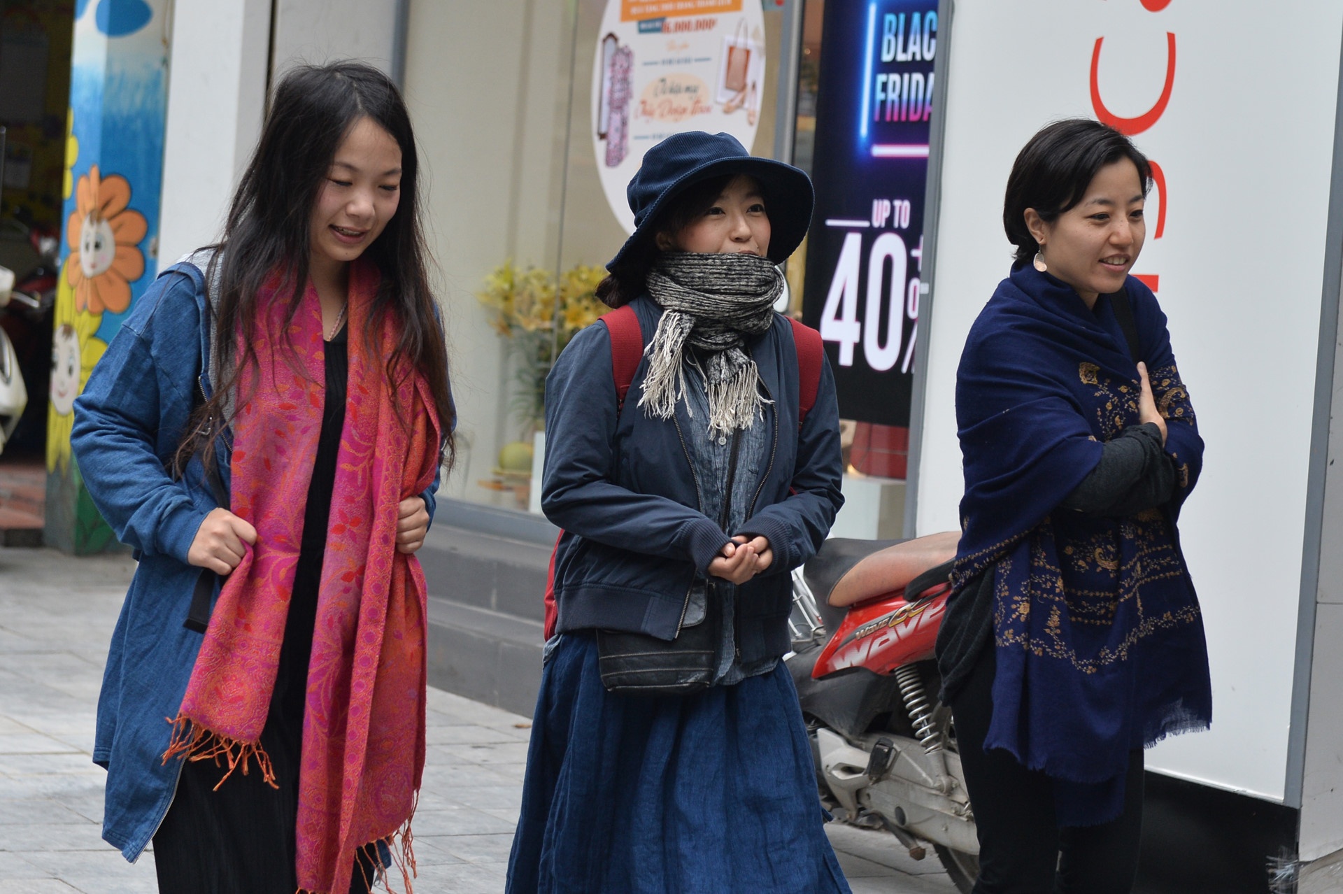 Sương mù dày đặc ở Hà Nội ảnh 2 Suong mu day dac o Ha Noi anh 2