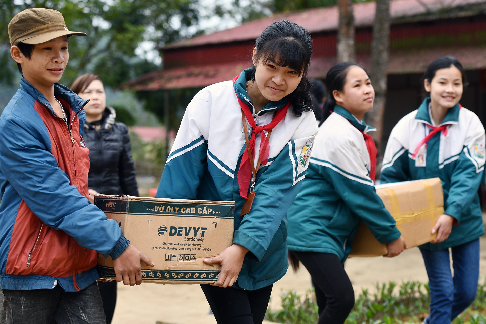 Yen Bai sau mua lu anh 4