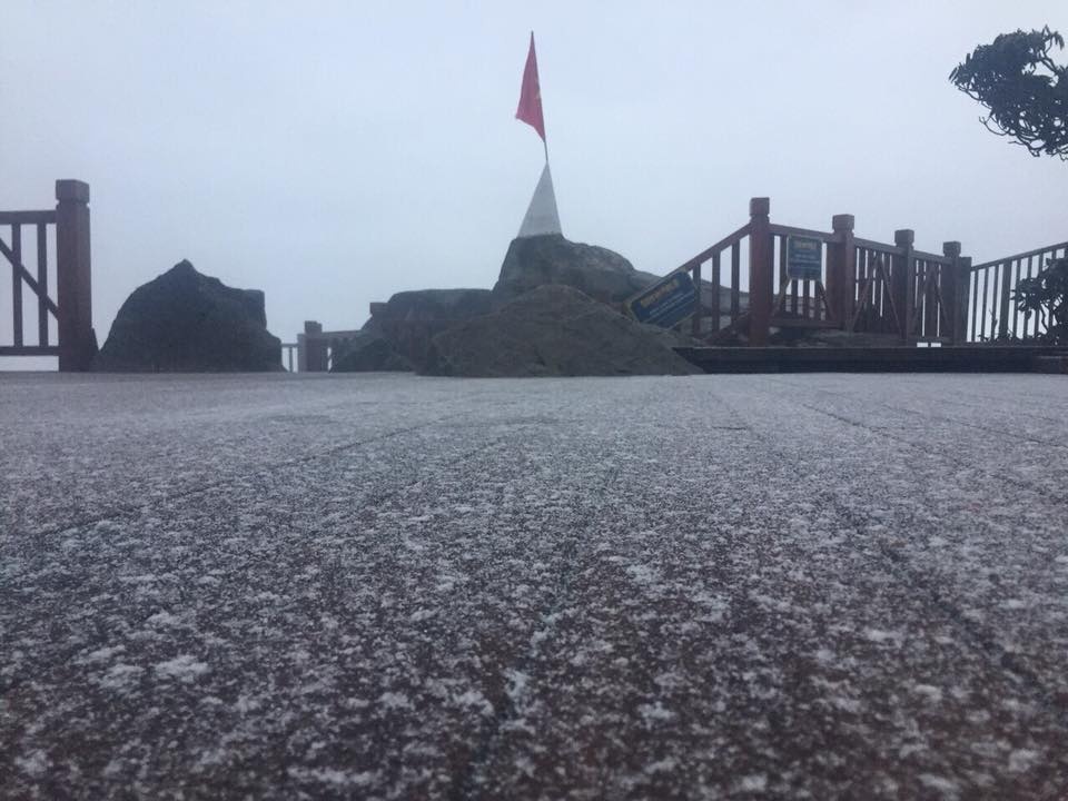 Tuyết rơi ở Fansipan ảnh 1 Tuyet roi o Fansipan anh 1