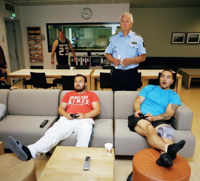 Nhà tù nhân đạo trên thế giới ảnh 7 Nha tu nhan dao tren the gioi anh 7