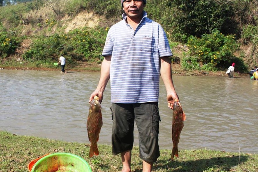 Điện Biên vỡ bể chứa nước thải ảnh 1 Dien Bien vo be chua nuoc thai anh 1