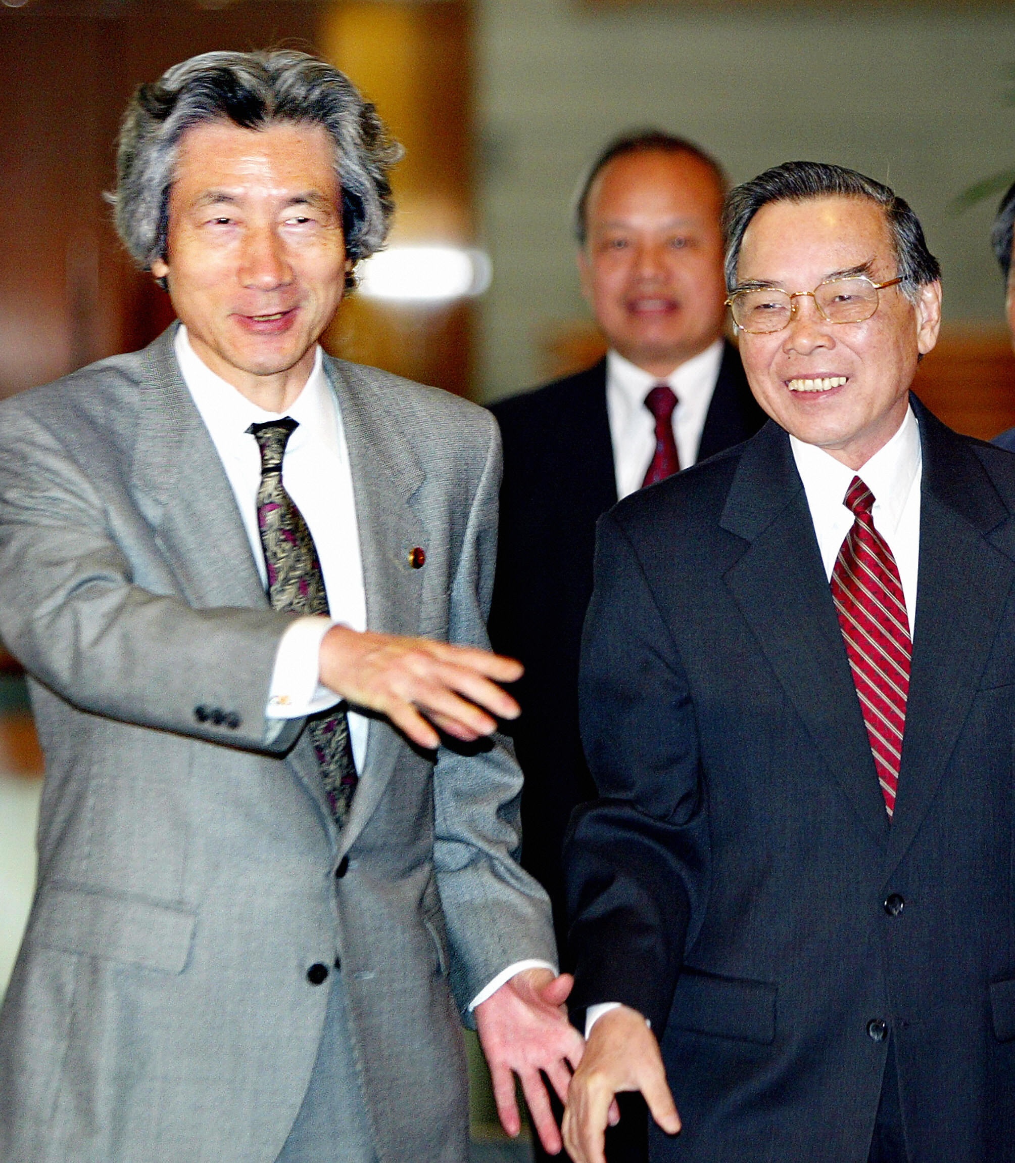 Nguyen Thu tuong Phan Van Khai tu tran anh 2