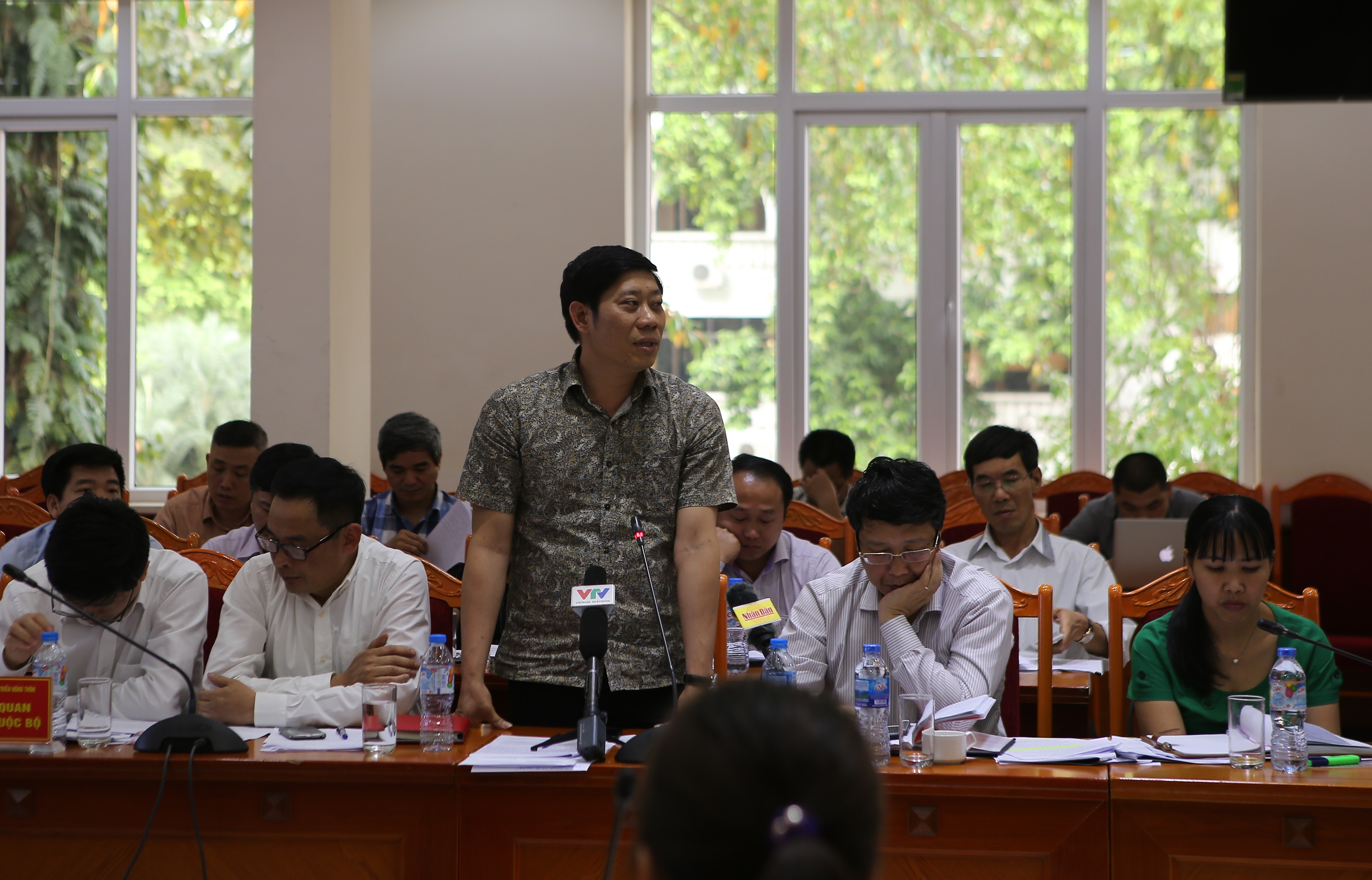 My ap thue ban pha gia ca tra anh 1