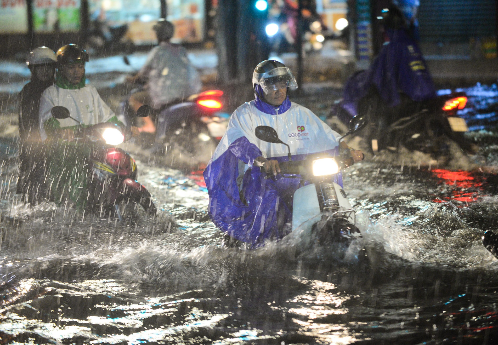 Bien Dong kha nang don ap thap nhiet doi vao cuoi tuan hinh anh
