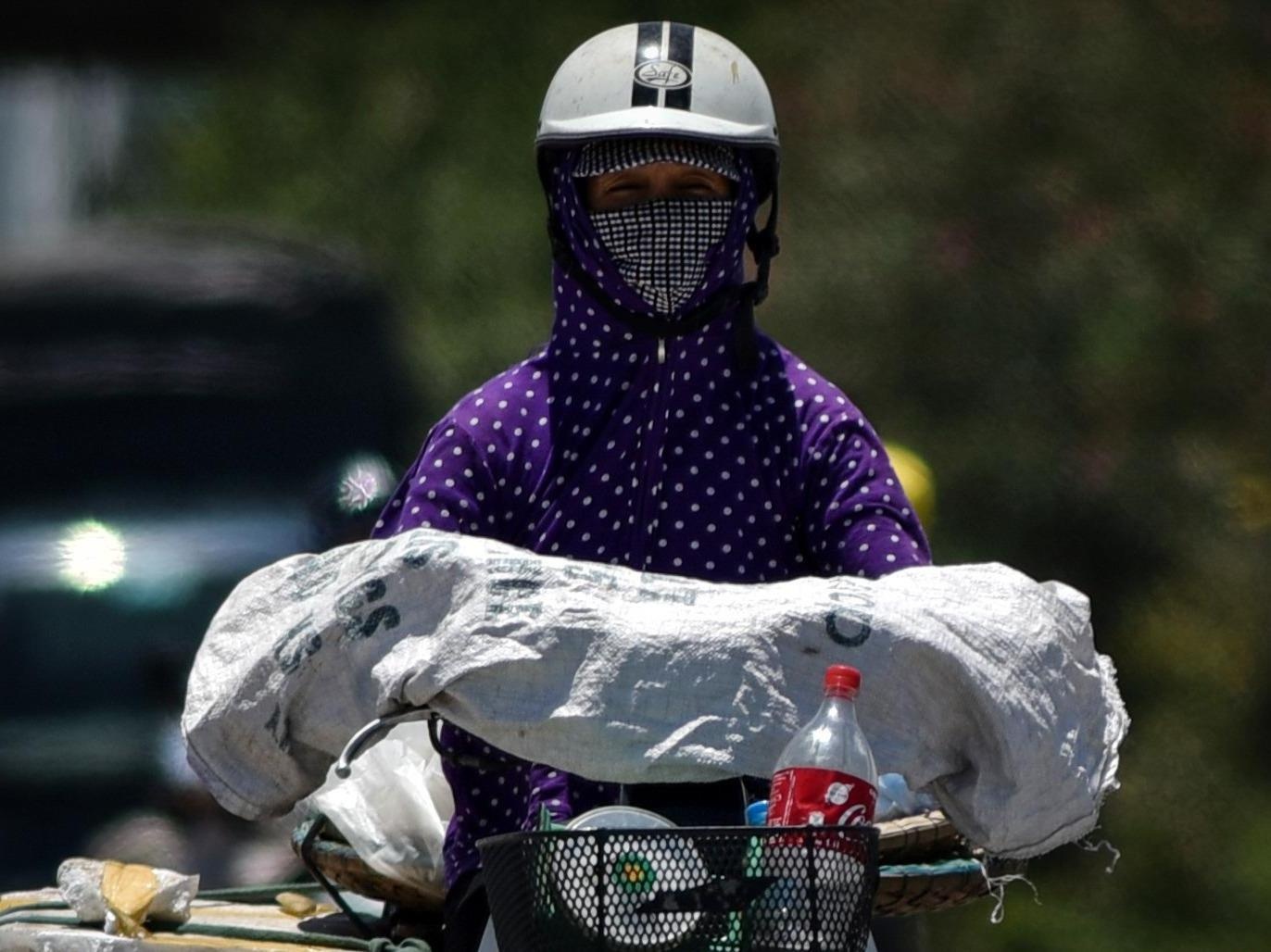 Ha Noi dang nong ky luc hinh anh